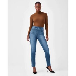 SPANX STRAIGHT LEG JEANS